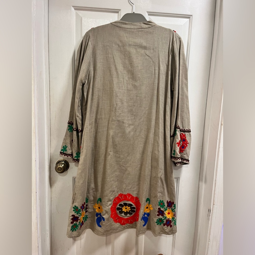 Ivy Jane boho dress with fun embroidery detail, large - Picture 3 of 9